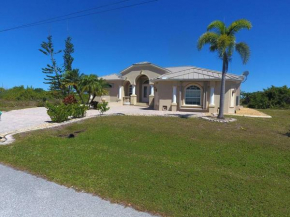 Waterfront, dock, fishing, close to beach home